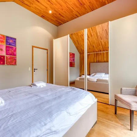 2 Maison Caerdinael - De 9 Personnes Dans Le Centre De دربي