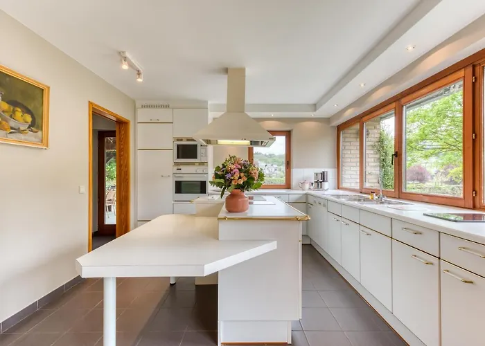 Holiday home 2 Maison Caerdinael - De 9 Personnes Dans Le Centre De *